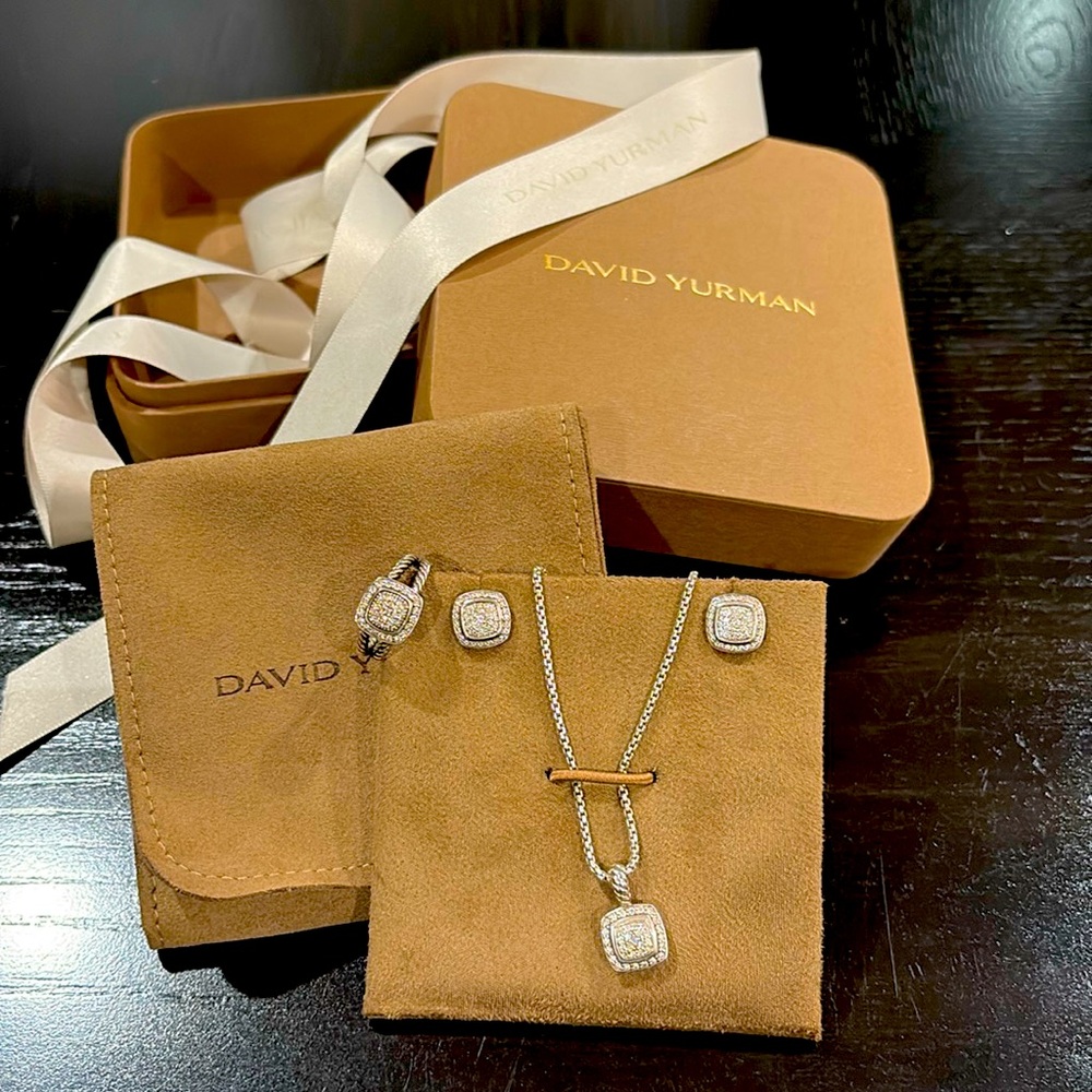 Authentic David Yurman Petit Albion 7mm Paved Diamond Set